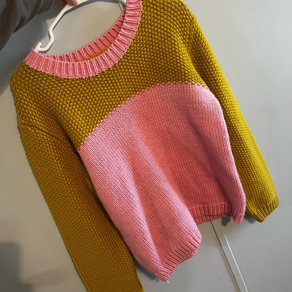 Roolee sweater